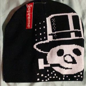 Supreme snowman beanie